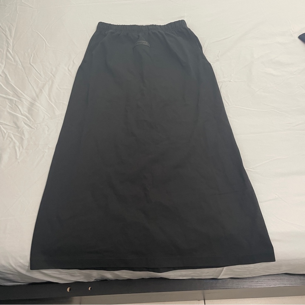 ESSENTIALS Maxi Skirt